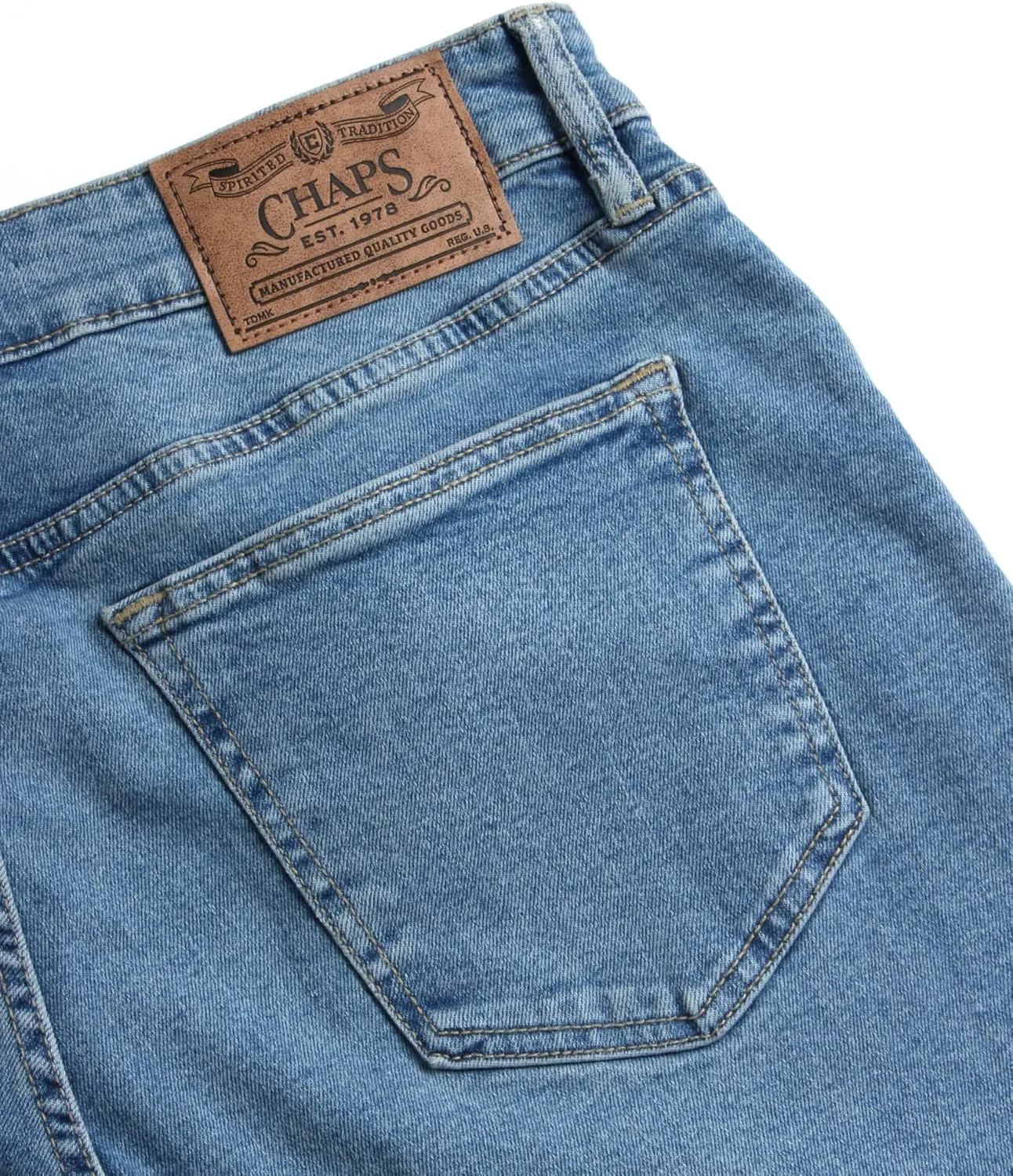 Chaps Men's Relaxed Fit Jeans - Straight Leg Stretch Comfort Denim Jeans for Men