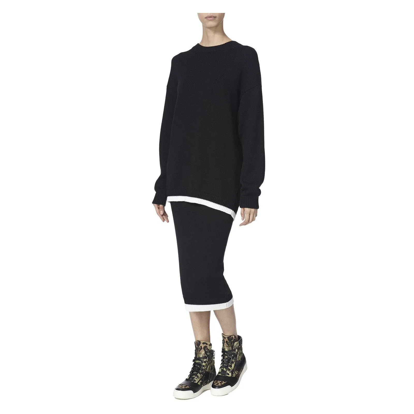 HOLED DIAGONALS BLACK KNITTED SKIRT